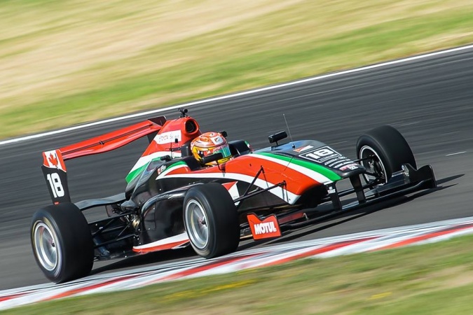 Photo: Lance Stroll - M2 Competition - Tatuus FT50 - Toyota