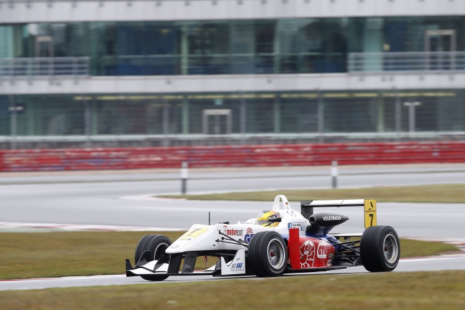 Photo: Sven Müller - ma-con Motorsport - Dallara F312 - Volkswagen