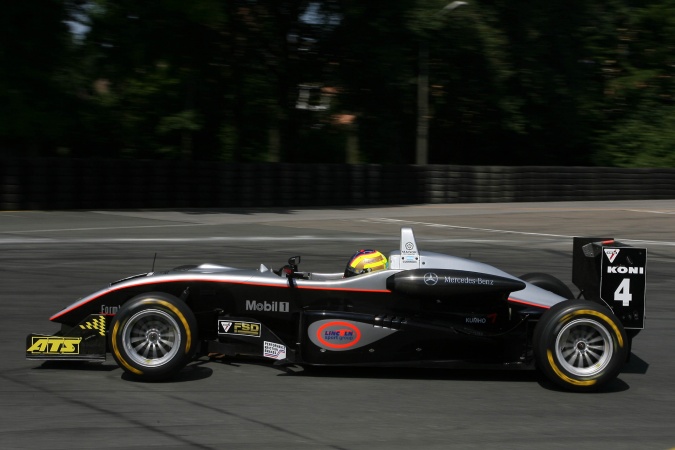 Photo: Esteban Guerrieri - Manor Motorsport - Dallara F305 - AMG Mercedes