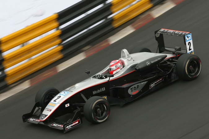 Photo: Kazuki Nakajima - Manor Motorsport - Dallara F305 - AMG Mercedes