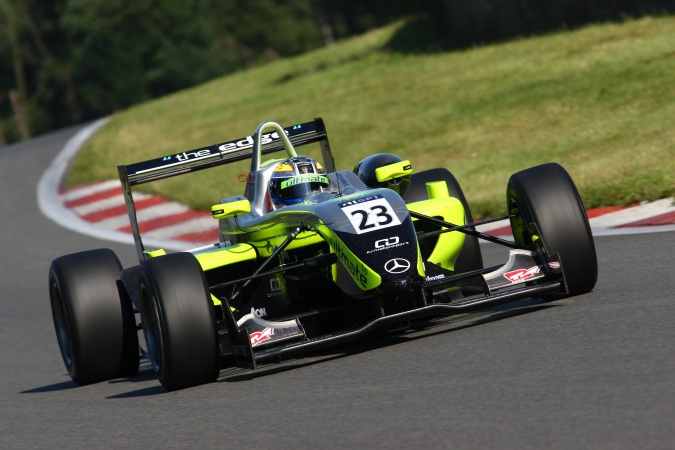 Photo: Sam Bird - Manor Motorsport - Dallara F308 - AMG Mercedes