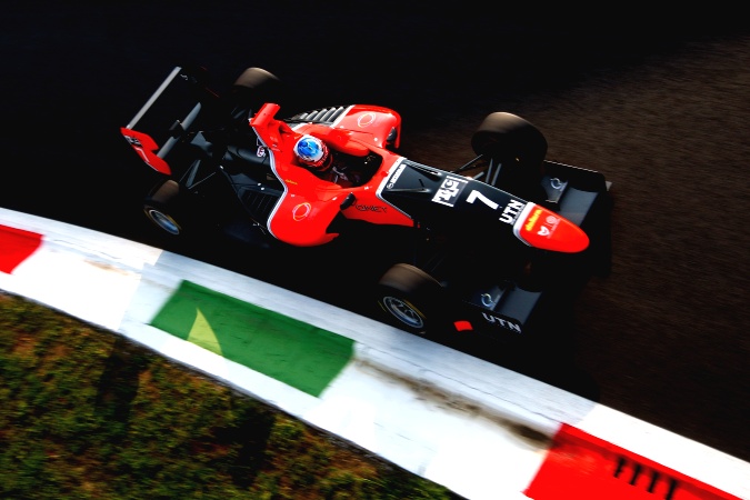 Photo: Dmitry Suranovich - Manor Motorsport - Dallara GP3/10 - Renault