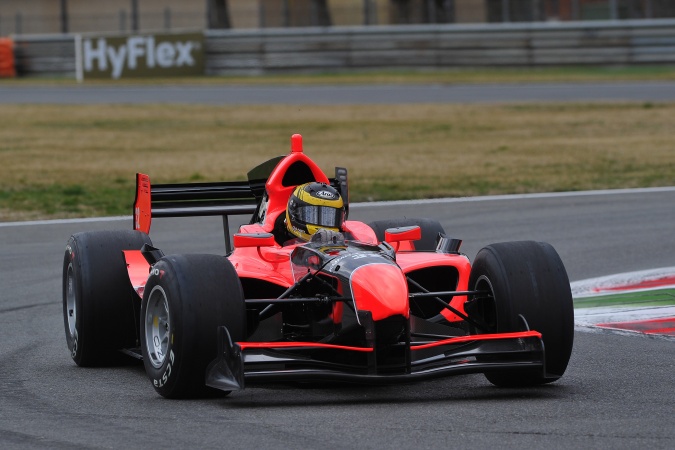 Photo: Daniel de Jong - Manor MP Motorsport - Lola B05/52 - Zytek