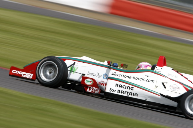 Photo: Alice Powell - Mark Bailey Racing - Dallara F305 - Toyota