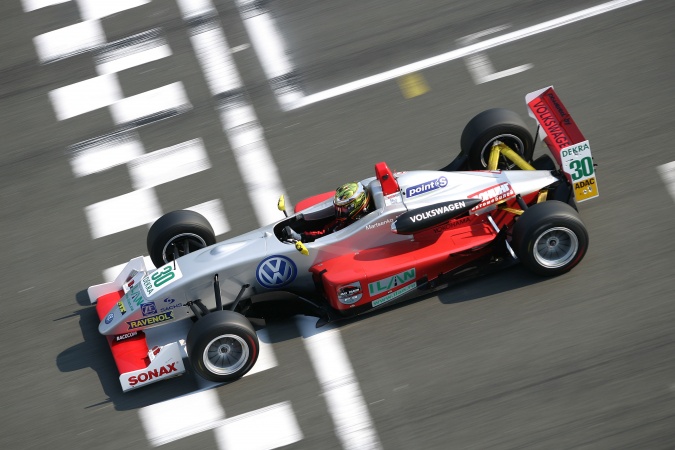 Photo: Nikolay Martsenko - Max Travin Racing Team - Dallara F305 - Volkswagen