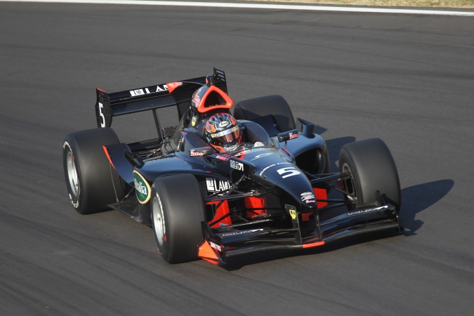 Photo: Sergio Campana - MLR71 Racing Team - Lola B05/52 - Zytek