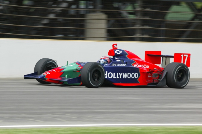 Photo: Tony Kanaan - Mo Nunn Racing - G-Force GF05 - Chevrolet