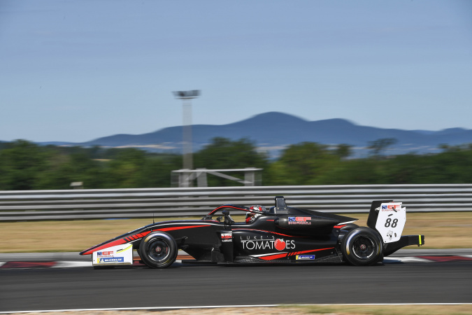 Photo: Filip Kaminiarz - Motopark Academy - Dallara F320 - Spiess VW