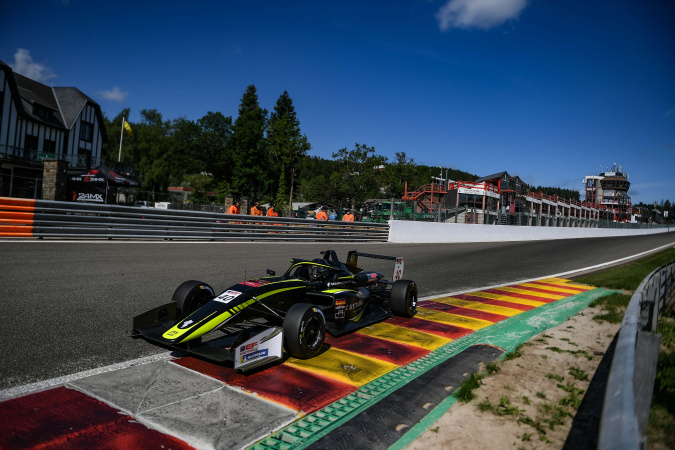 Photo: Matthias Lüthen - Motopark Academy - Dallara F320 - Spiess VW