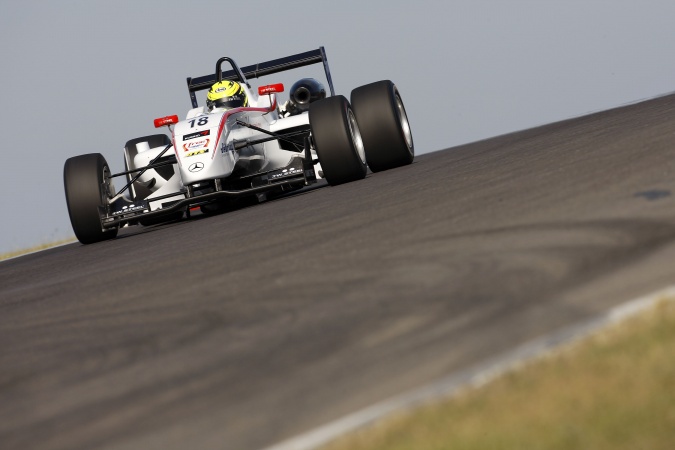 Photo: Nigel Melker - Mücke Motorsport - Dallara F308 - AMG Mercedes