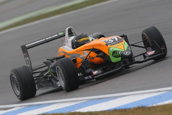 Photo: Nico Monien - Mücke Motorsport - Dallara F308 - AMG Mercedes