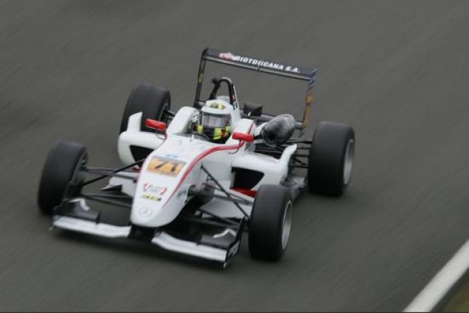 Photo: Carlos Muñoz - Mücke Motorsport - Dallara F308 - AMG Mercedes