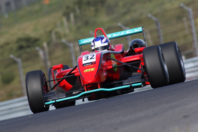 Photo: Marco Wittmann - Mücke Motorsport - Dallara F308 - AMG Mercedes