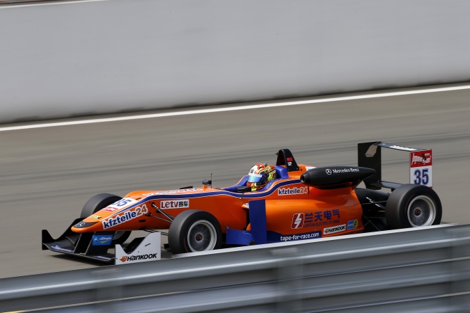 Photo: Ling Kang - Mücke Motorsport - Dallara F312 - AMG Mercedes