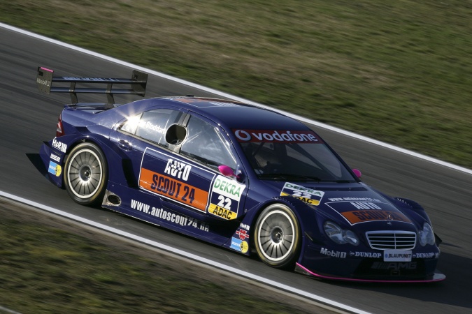 Photo: Susie Wolff (Stoddart) - Mücke Motorsport - Mercedes C-Klasse DTM (2004)
