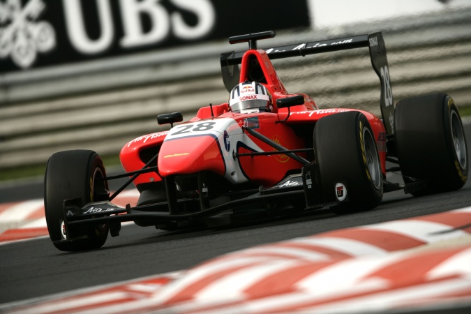 Photo: Lewis Williamson - MW Arden - Dallara GP3/10 - Renault