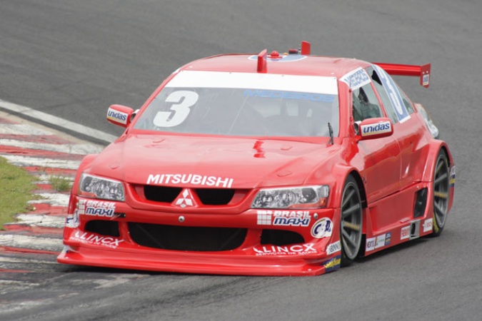 Photo: Thiago Medeiros - Nascar Racing - Mitsubishi Lancer V8