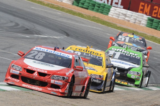 Photo: Juliano Moro - Nascar Racing - Mitsubishi Lancer V8