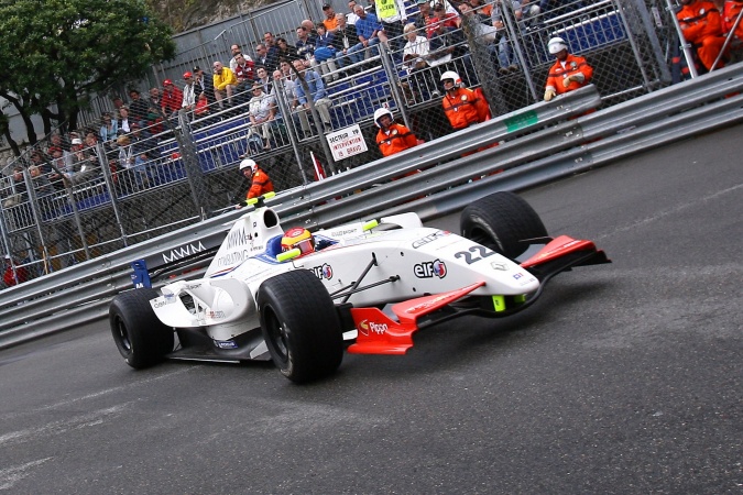 Photo: Pippa Mann - P1 Motorsport - Dallara T08 - Renault