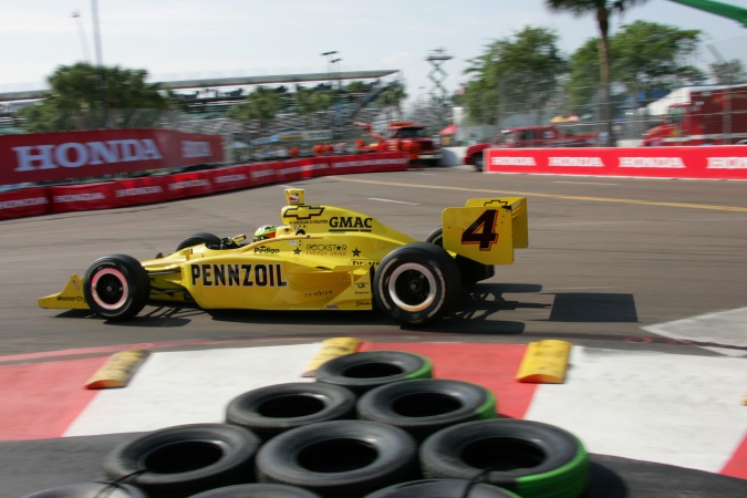 Photo: Tomas Scheckter - Panther Racing - Dallara IR-05 - Chevrolet