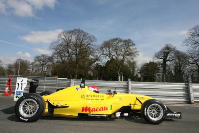 Photo: Rodolfo Avila - Performance Racing - Dallara F305 - Mugen Honda