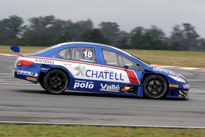 Photo: Facundo Chapur - Escudería FE - Peugeot 408 RPE V8
