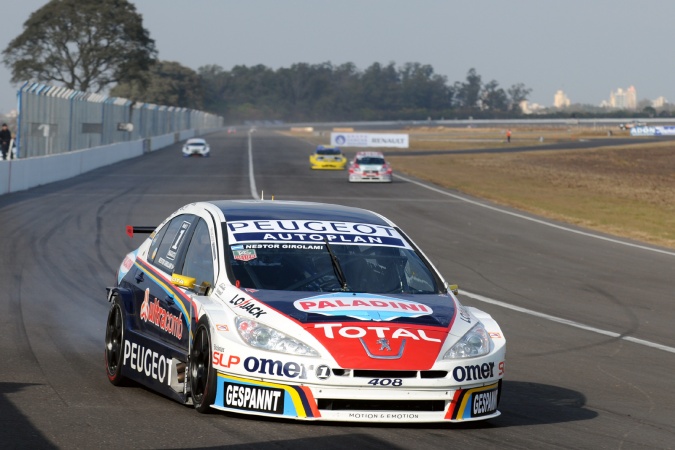 Photo: Néstor Bebu Girolami - DTA Racing - Peugeot 408 RPE V8