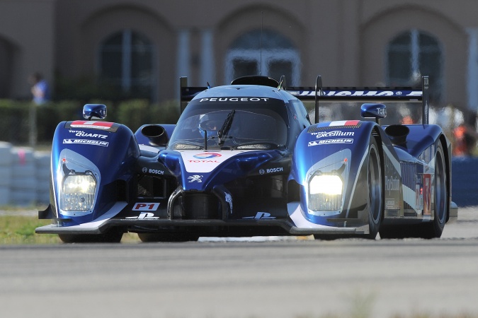 Photo: Anthony Davidson - Peugeot Sport - Peugeot 908