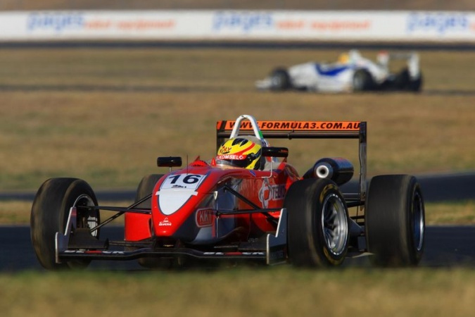 Photo: Rio Haryanto - PHR Scuderia - Dallara F302 - Sodemo Renault