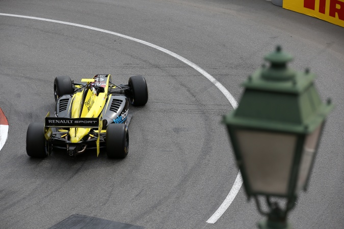 Photo: Alessandro Fontana - Pons Racing - Dallara FR35-12 - Renault