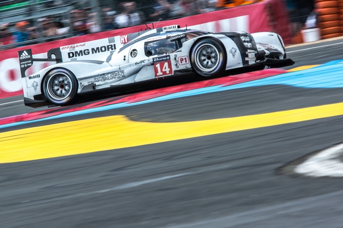 Photo: Romain DumasMarc LiebNeel Jani - Porsche AG - Porsche 919 Hybrid