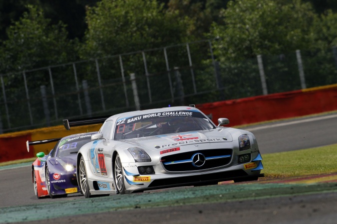 Photo: Godfrey JonesDavid JonesGareth JonesPhilip Jones - Preci-Spark - Mercedes SLS AMG GT3