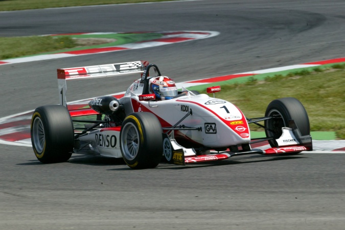 Photo: Katsuyuki Hiranaka - Prema Powerteam - Dallara F302 - Spiess Opel