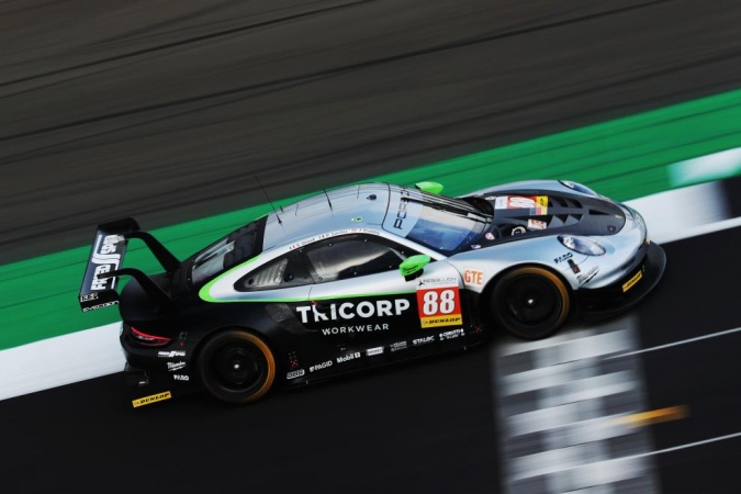 Photo: Ricardo SánchezGianluca Giraudi - Proton Competition - Porsche 911 RSR (991-2017)