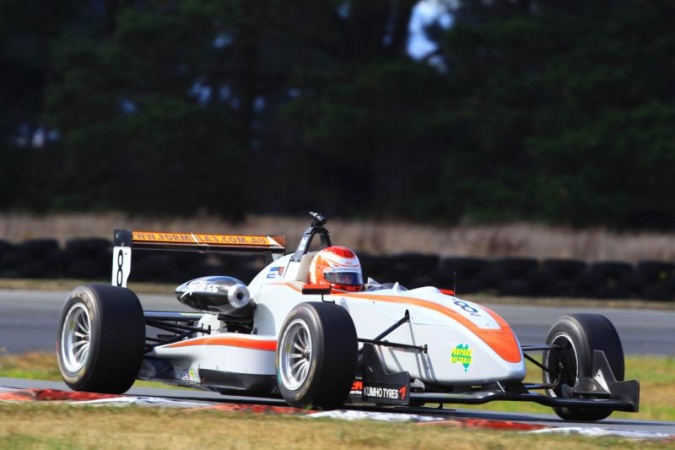 Photo: Mike Wayne - R-Tek Motorsport - Dallara F302 - Spiess Opel