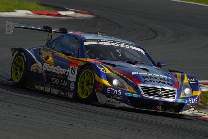 Photo: Seiji AraAndre Couto - Racing Project Bandoh - Lexus SC430