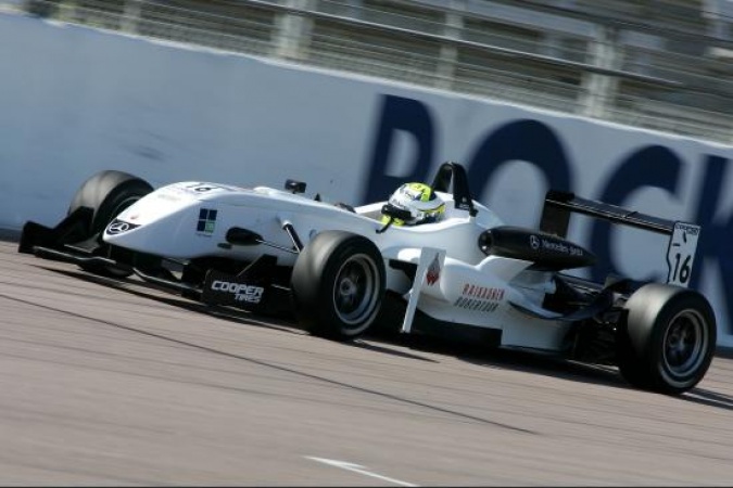 Photo: Marcus Ericsson - Räikkönen Robertson Racing - Dallara F308 - AMG Mercedes