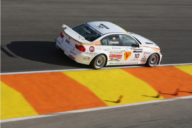 Photo: Sergio Hernandez - Ravaglia Motorsport - BMW 320si (E90)