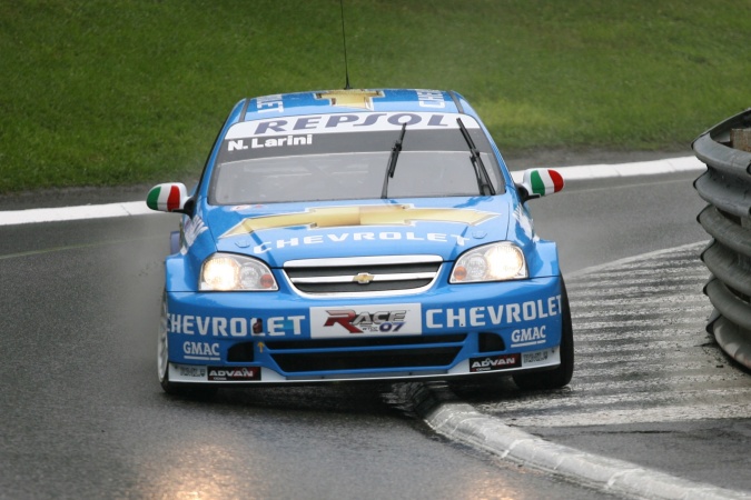 Photo: Nicola Larini - Ray Mallock Limited - Chevrolet Lacetti