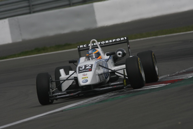Photo: Jonathan Summerton - RC Motorsport - Dallara F305 - Volkswagen