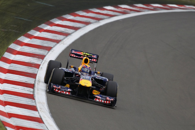 Photo: Mark Webber - Red Bull Racing - Red Bull RB7 - Renault