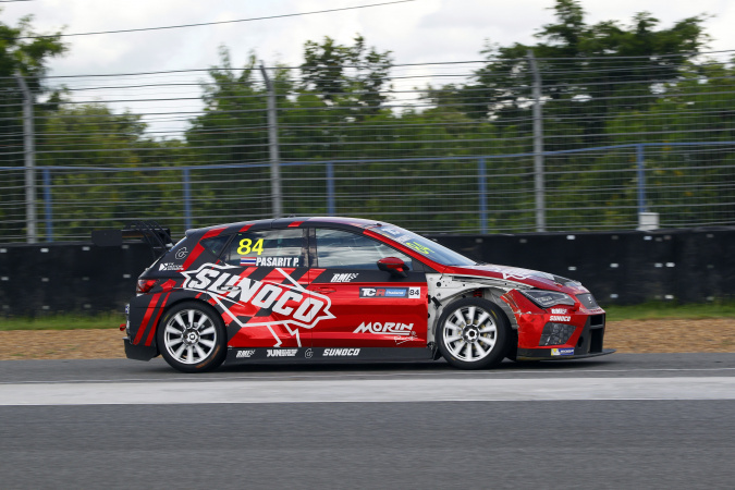 Photo: Pasarit Promsombat - RMI Racing Team - Seat Leon Cup Racer TCR