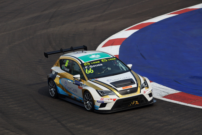 Photo: Filipe Clemente de Souza - Roadstar Racing Team - Seat Leon Cup Racer TCR