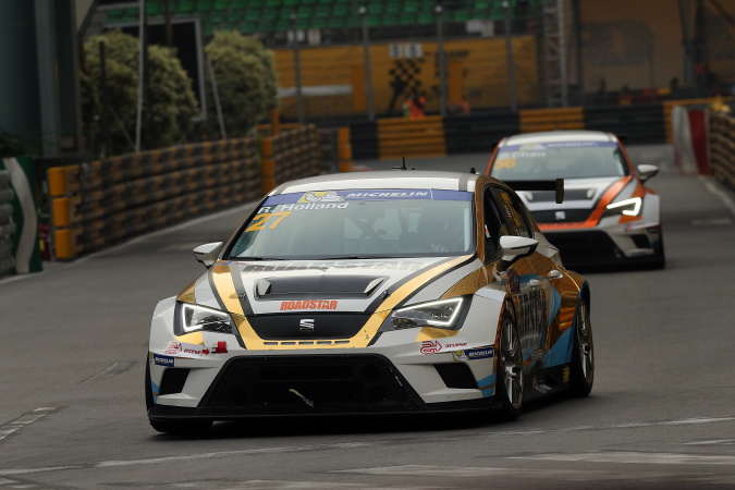 Photo: Robb Holland - Roadstar Racing Team - Seat Leon Cup Racer TCR