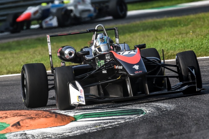 Photo: Guilherme Samaia - RP Motorsport - Dallara F312 - Toyota