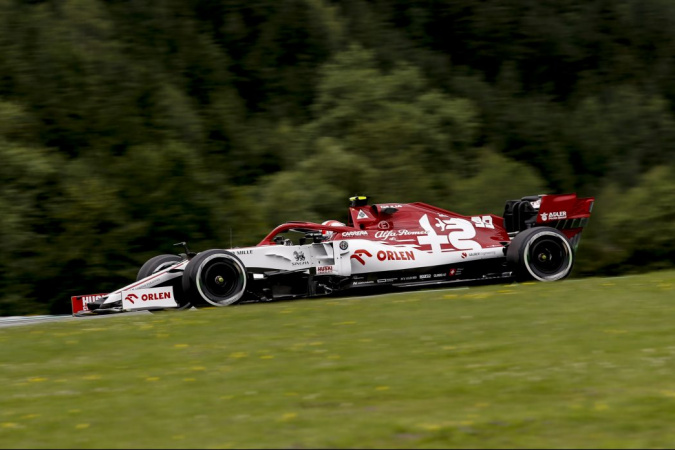Photo: Antonio Giovinazzi - Sauber F1 Team - Alfa Romeo C39 - Ferrari