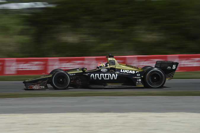 Photo: James Hinchcliffe - Schmidt Peterson Motorsports - Dallara DW12 (IR18) - Honda