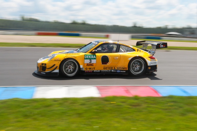Photo: Martin Ragginger - Schütz Motorsport - Porsche 911 GT3 R (997)