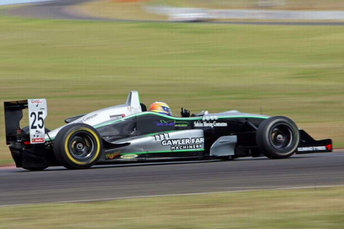 Photo: Tim Macrow - Scud Racing - Dallara F305 - AMG Mercedes