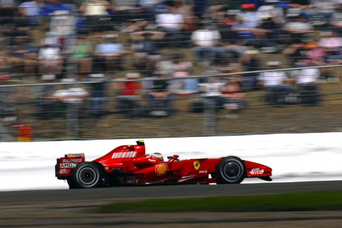 Photo: Kimi Räikkönen - Scuderia Ferrari - Ferrari F2007
